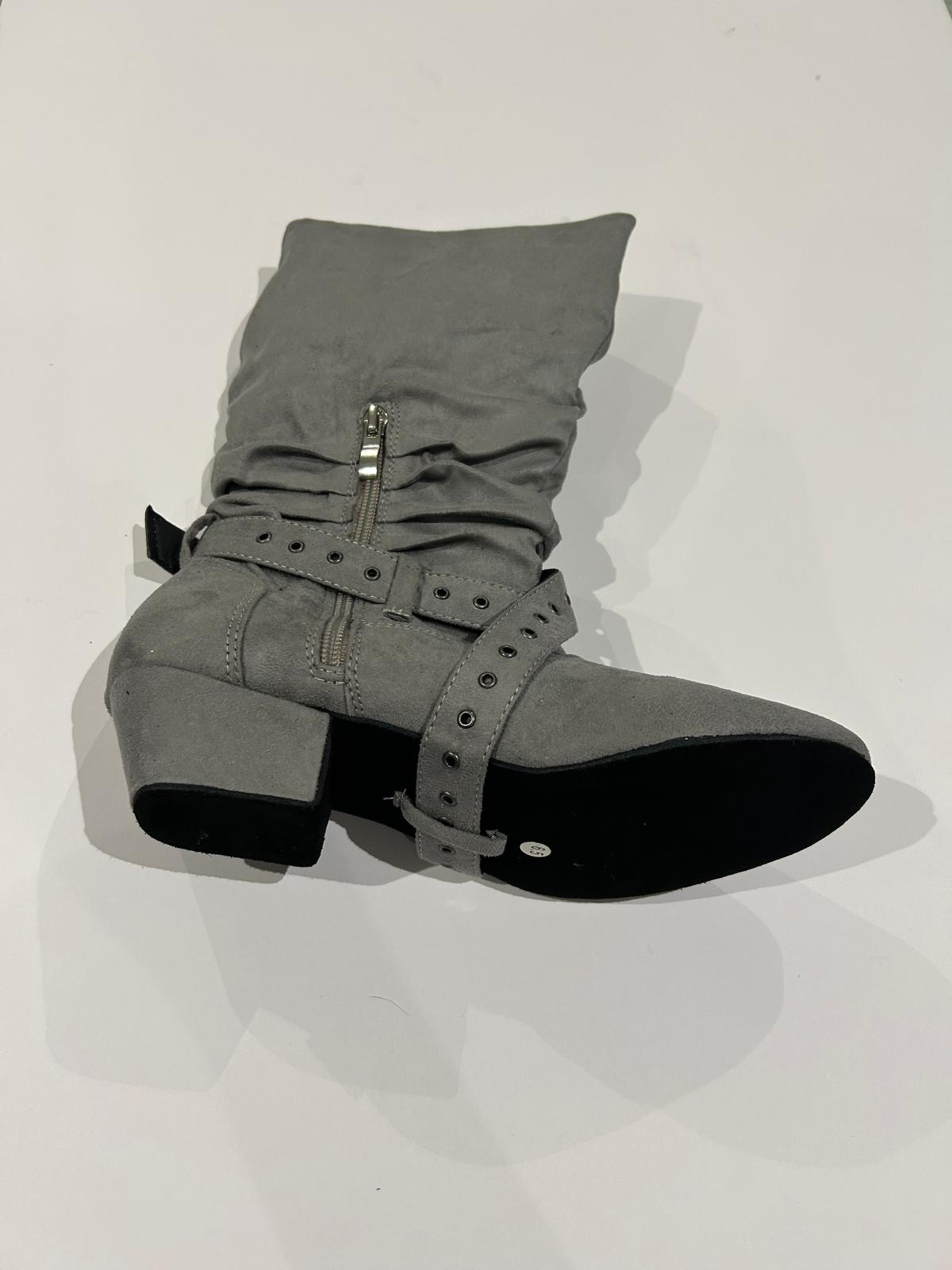 BB-Grey Suede Boots