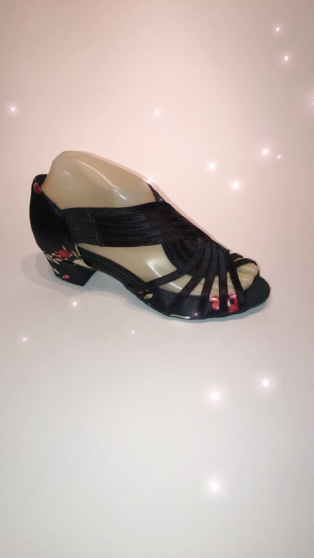 1484 -Black and red floral print satin pull on sandals 