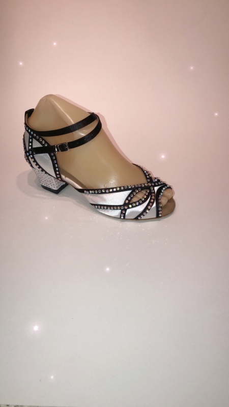 201721 -Black and white satin sandal with Diamanté 